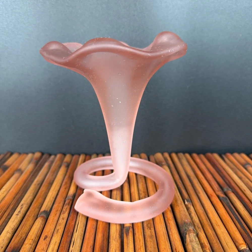 Vintage Vase Pink Art  Satin Glass Ruffle Vase Loop Base Studio 6in Beauty! 2000
